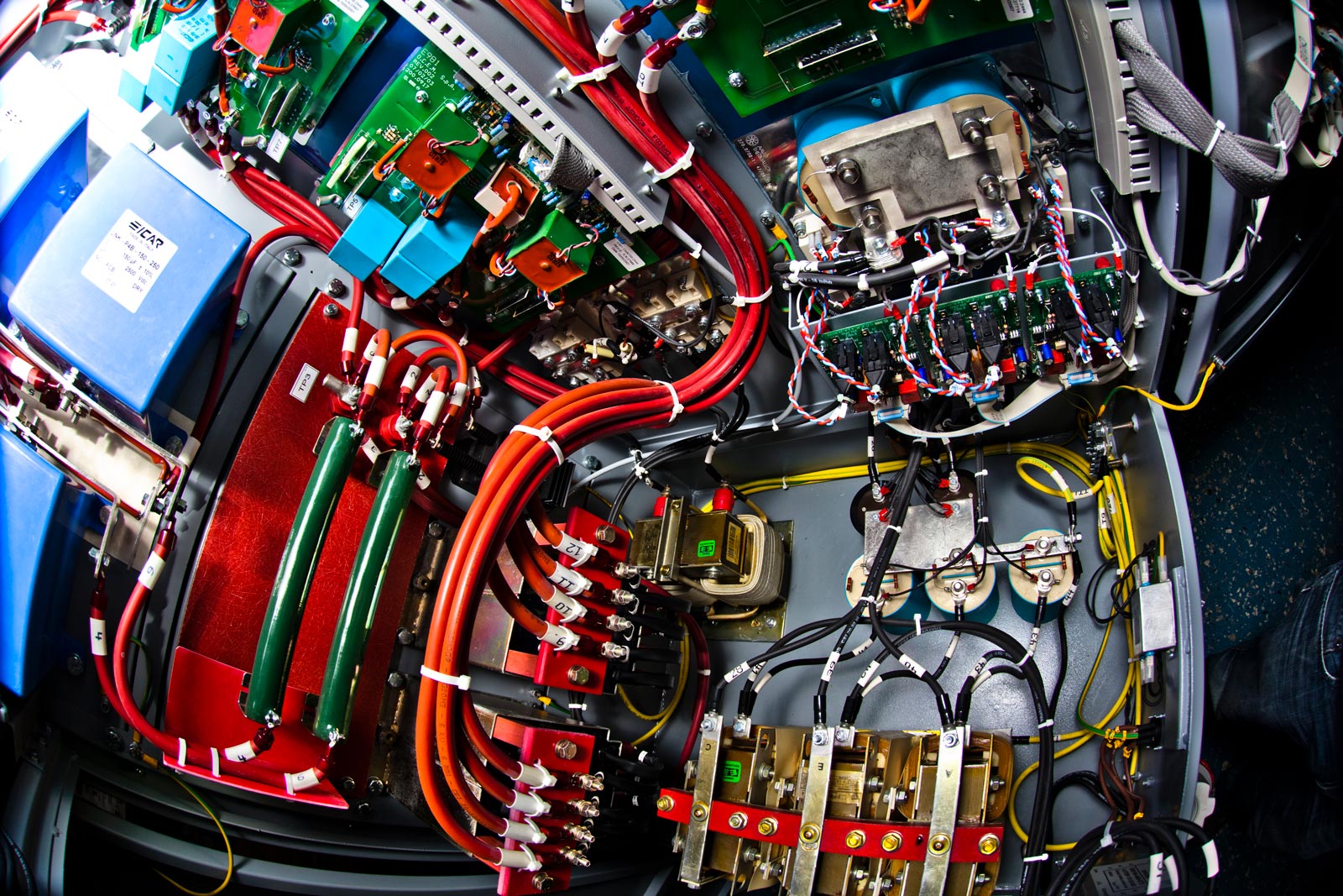 A global center of excellence at the service of research