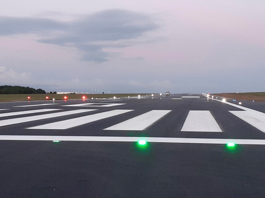 How to select the right Airfield Ground Lighting solutions for your airport?